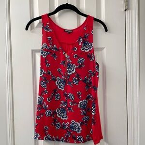 Express tank, red floral, size small